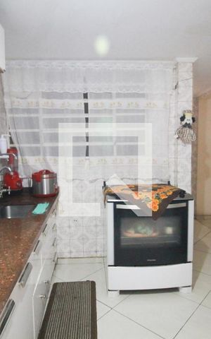 Casa à venda com 180m², 4 quartos e 2 vagascozinha casa 1