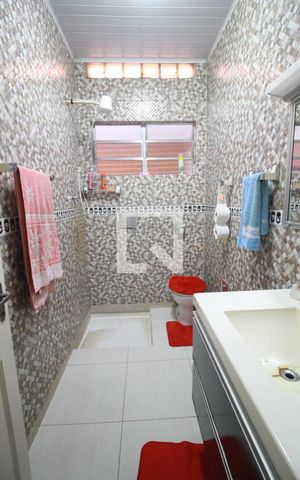 Casa à venda com 180m², 4 quartos e 2 vagasbanheiro casa 1