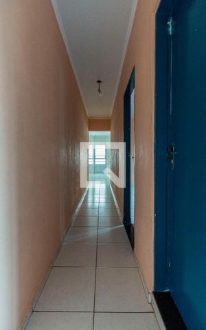 Casa à venda com 192m², 2 quartos e 1 vaga Casa à venda com 192m², 2 quartos e 1 vagaCorredor