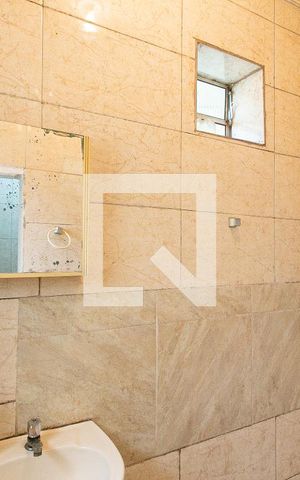 Casa à venda com 264m², 4 quartos e 3 vagasCasa 3 - Banheiro