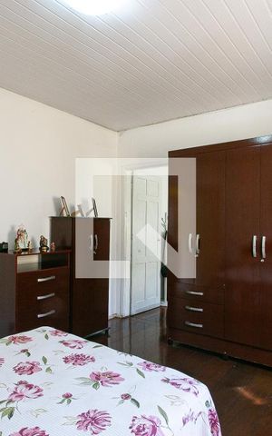 Casa à venda com 264m², 4 quartos e 3 vagasCasa 1 - Quarto 2