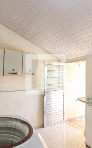 Casa à venda com 264m², 4 quartos e 3 vagasCasa 1 - Área de Serviço