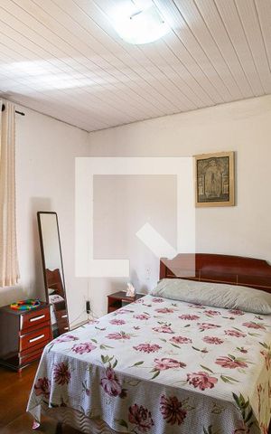 Casa à venda com 264m², 4 quartos e 3 vagasCasa 1 - Quarto 2