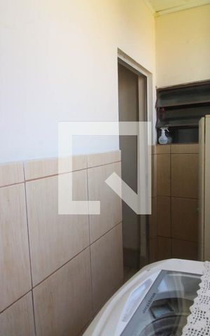Casa à venda com 70m², 3 quartos e 1 vaga Casa à venda com 70m², 3 quartos e 1 vagaÁrea de Serviço