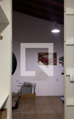 Casa à venda com 625m², 5 quartos e 2 vagas Casa à venda com 625m², 5 quartos e 2 vagasQuarto 1