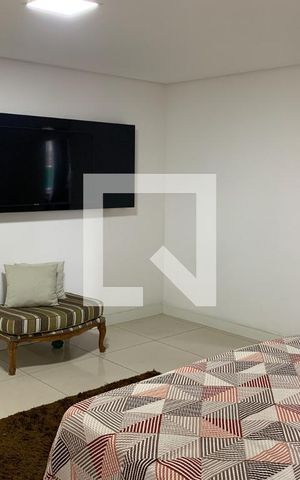 Casa à venda com 625m², 5 quartos e 2 vagas Casa à venda com 625m², 5 quartos e 2 vagasQuarto 2