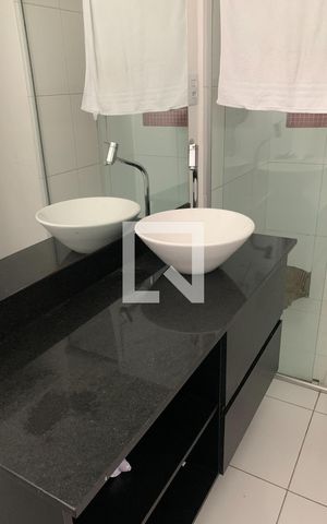 Casa à venda com 625m², 5 quartos e 2 vagas Casa à venda com 625m², 5 quartos e 2 vagasBanheiro 1