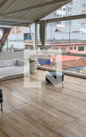 Casa à venda com 625m², 5 quartos e 2 vagas Casa à venda com 625m², 5 quartos e 2 vagasTerraço