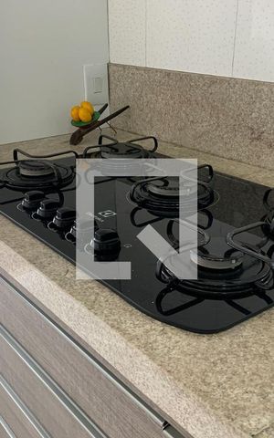 Casa à venda com 625m², 5 quartos e 2 vagas Casa à venda com 625m², 5 quartos e 2 vagasCozinha