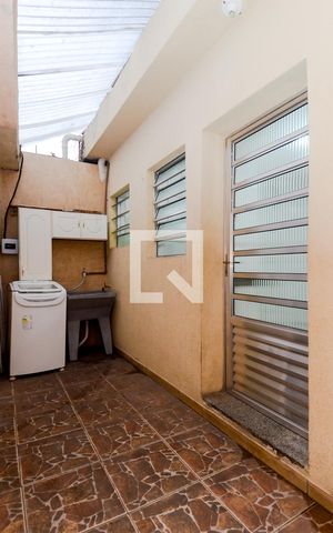 Casa para alugar com 37m², 1 quarto e sem vagaÁrea de Serviço