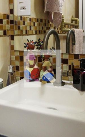 Apartamento à venda com 70m², 2 quartos e 1 vaga Apartamento à venda com 70m², 2 quartos e 1 vagaBanheiro Social