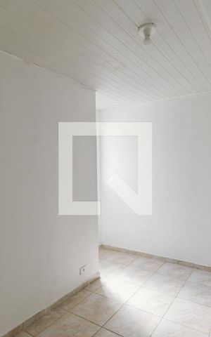 Casa à venda com 150m², 4 quartos e 1 vaga Casa à venda com 150m², 4 quartos e 1 vagaQuarto de Serviço