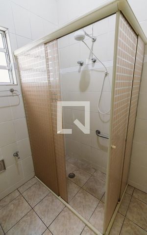 Casa à venda com 150m², 4 quartos e 1 vaga Casa à venda com 150m², 4 quartos e 1 vagaBanheiro