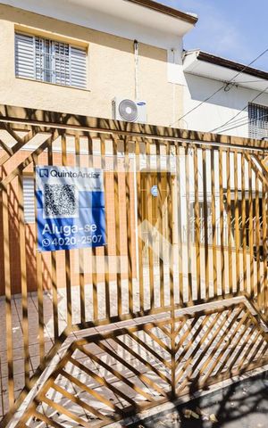 Casa à venda com 150m², 4 quartos e 1 vaga Casa à venda com 150m², 4 quartos e 1 vagaFachada