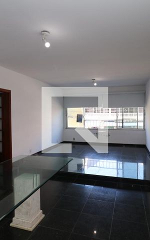 Apartamento para alugar com 130m², 3 quartos e 1 vagaSala