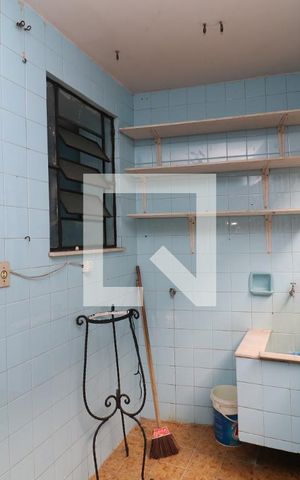 Apartamento para alugar com 130m², 3 quartos e 1 vagaÁrea de Serviço
