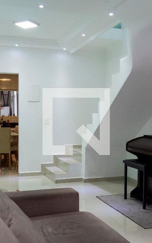 Casa à venda com 125m², 3 quartos e 2 vagasSala