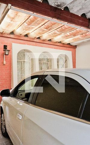 Casa à venda com 136m², 3 quartos e 2 vagas Casa à venda com 136m², 3 quartos e 2 vagasGaragem