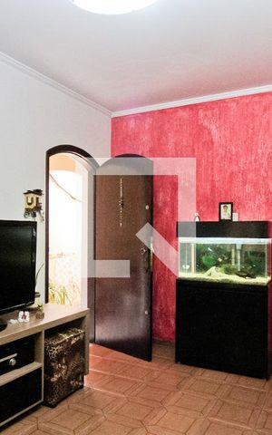 Casa à venda com 136m², 3 quartos e 2 vagas Casa à venda com 136m², 3 quartos e 2 vagasSala