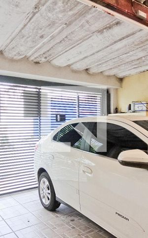 Casa à venda com 136m², 3 quartos e 2 vagas Casa à venda com 136m², 3 quartos e 2 vagasGaragem