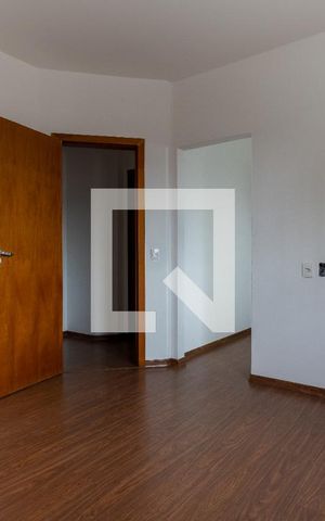 Casa para alugar com 350m², 6 quartos e 3 vagas Casa para alugar com 350m², 6 quartos e 3 vagasSuíte 2