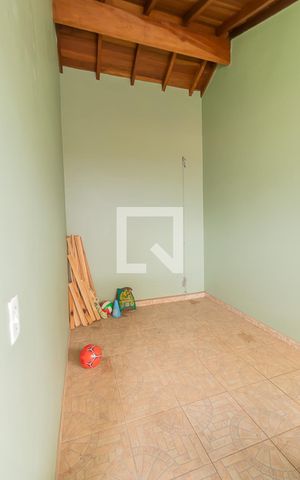 Casa à venda com 98m², 3 quartos e 2 vagasÁrea Externa