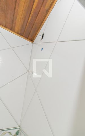 Casa à venda com 98m², 3 quartos e 2 vagasBanheiro do Quarto 1
