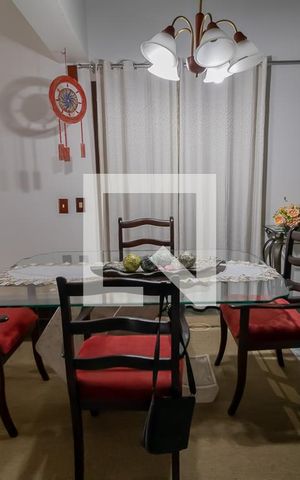 Casa à venda com 190m², 3 quartos e 3 vagasSala