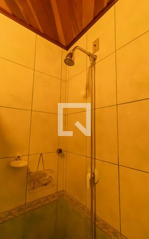 Casa à venda com 190m², 3 quartos e 3 vagasBanheiro