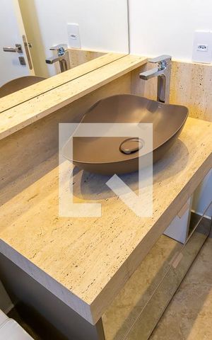 Apartamento à venda com 108m², 1 quarto e 2 vagas Apartamento à venda com 108m², 1 quarto e 2 vagasBanheiro da suíte