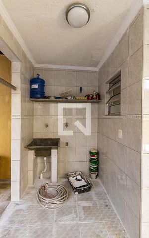 Casa à venda com 210m², 3 quartos e 3 vagas Casa à venda com 210m², 3 quartos e 3 vagasLavanderi
