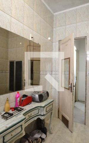 Casa à venda com 100m², 4 quartos e 4 vagasBanheiro