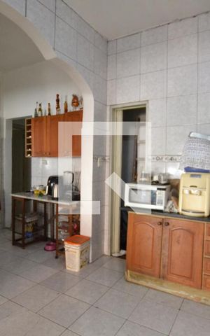 Casa à venda com 100m², 4 quartos e 4 vagasCozinha