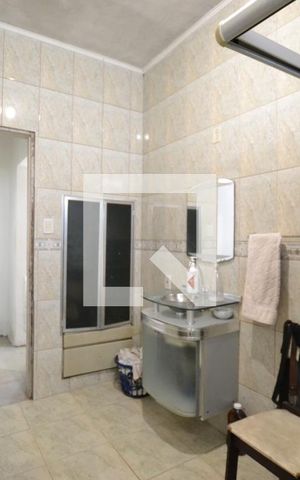 Casa à venda com 100m², 4 quartos e 4 vagasBanheiro