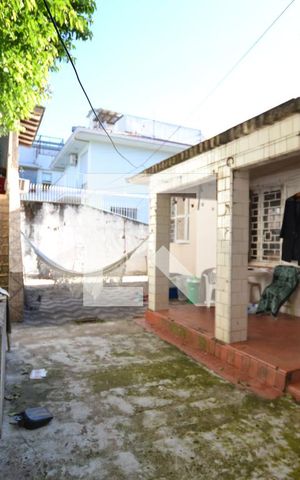 Casa à venda com 100m², 4 quartos e 4 vagasÁrea Externa