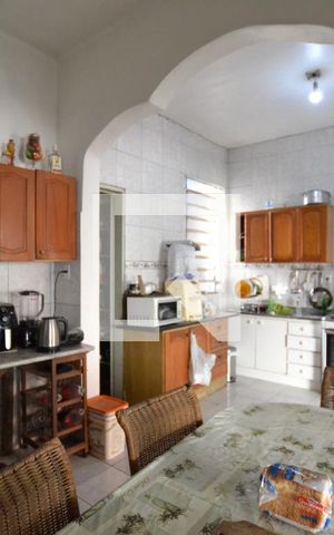 Casa à venda com 100m², 4 quartos e 4 vagasCozinha