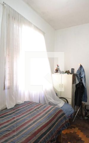 Casa à venda com 100m², 4 quartos e 4 vagasQuarto 3