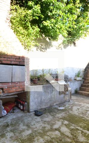 Casa à venda com 100m², 4 quartos e 4 vagasChurrasqueira