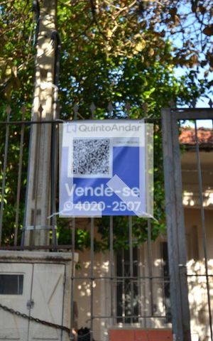 Casa à venda com 100m², 4 quartos e 4 vagasFachada