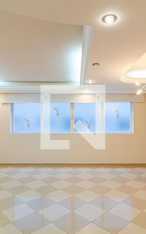 Apartamento à venda com 225m², 4 quartos e 1 vaga Apartamento à venda com 225m², 4 quartos e 1 vagaSala