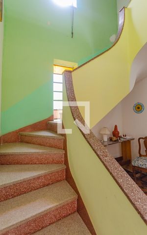Casa para alugar com 400m², 8 quartos e sem vaga Casa para alugar com 400m², 8 quartos e sem vagaSala 2- escada