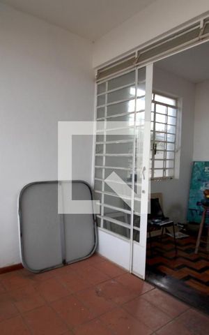 Casa para alugar com 500m², 5 quartos e 1 vagaSala