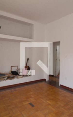Casa para alugar com 500m², 5 quartos e 1 vagaQuarto 1