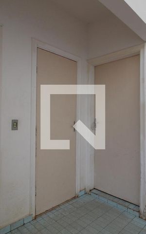 Casa para alugar com 500m², 5 quartos e 1 vagaEdícula