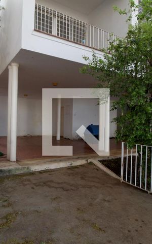 Casa para alugar com 500m², 5 quartos e 1 vagaFachada