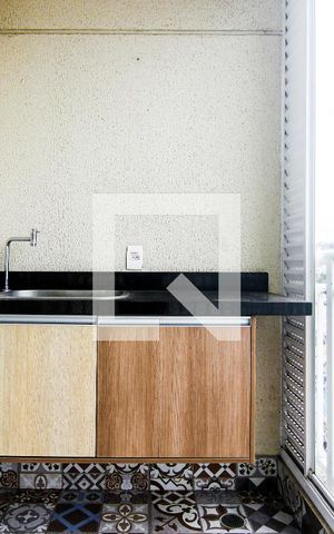 Apartamento à venda com 33m², 1 quarto e 1 vaga Apartamento à venda com 33m², 1 quarto e 1 vagaVaranda