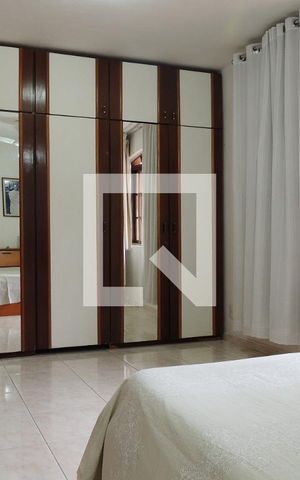 Casa para alugar com 366m², 6 quartos e 2 vagasQuarto Suíte 1