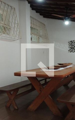 Casa para alugar com 366m², 6 quartos e 2 vagasDetalhe
