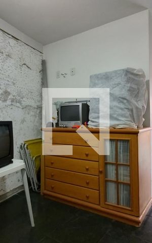 Casa para alugar com 366m², 6 quartos e 2 vagas Casa para alugar com 366m², 6 quartos e 2 vagasQuarto 6