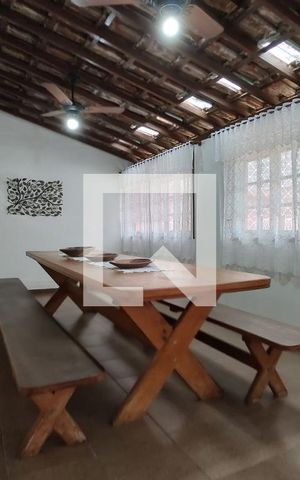 Casa para alugar com 366m², 6 quartos e 2 vagas Casa para alugar com 366m², 6 quartos e 2 vagasDetalhe